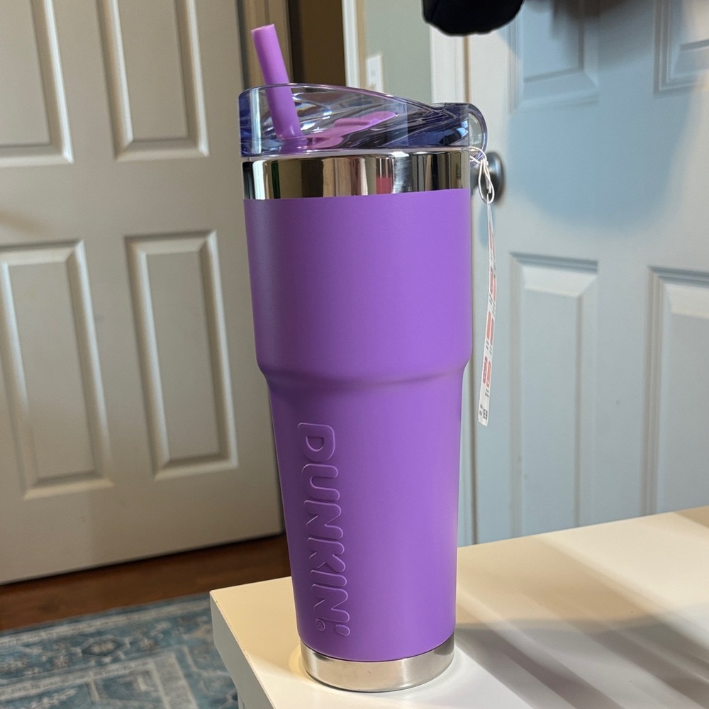 Dunkin' 32 oz Insulated Purple Tumbler with Straw